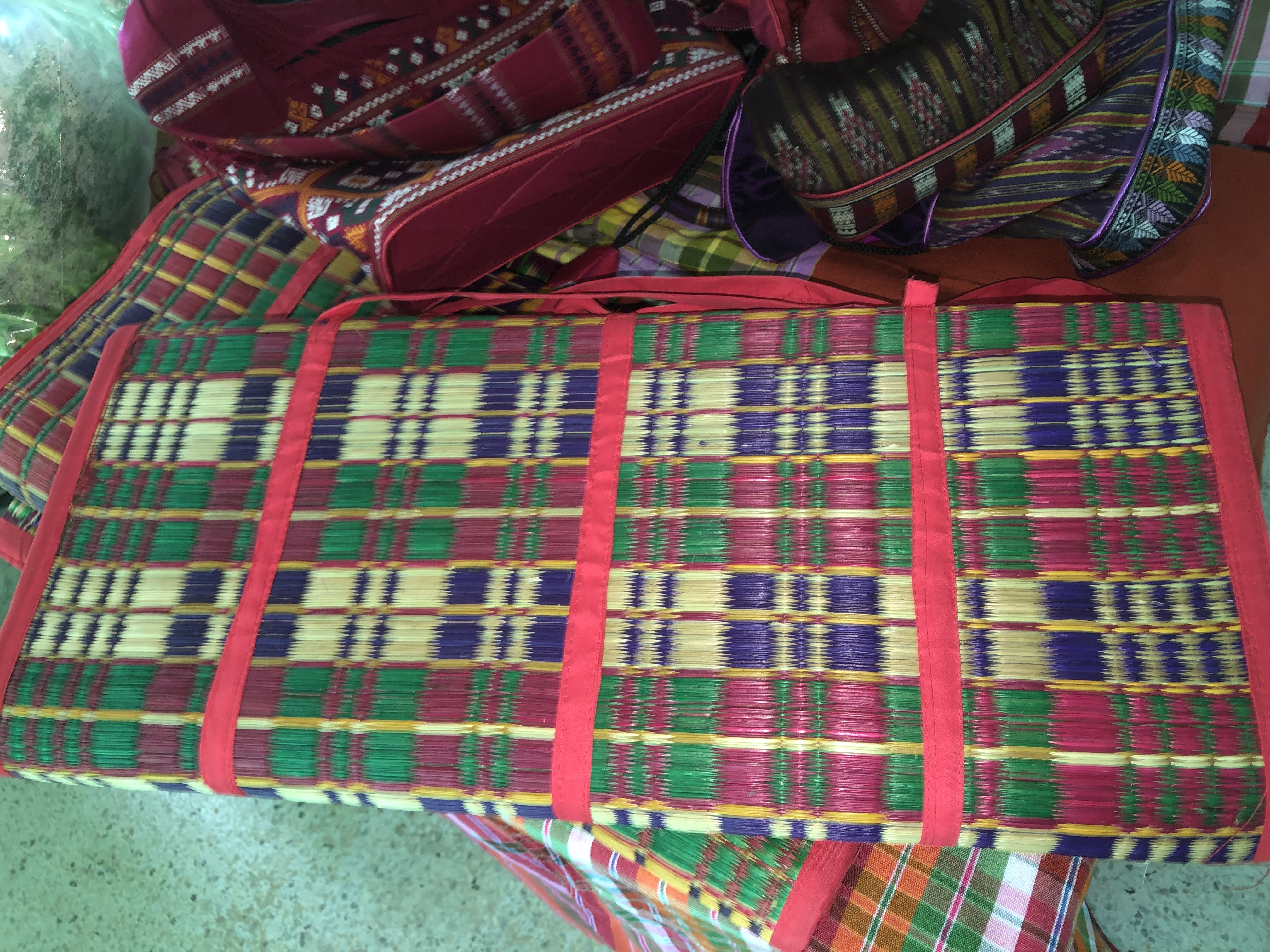 สาดผือ-สาดกก-สาดทอมือ100%