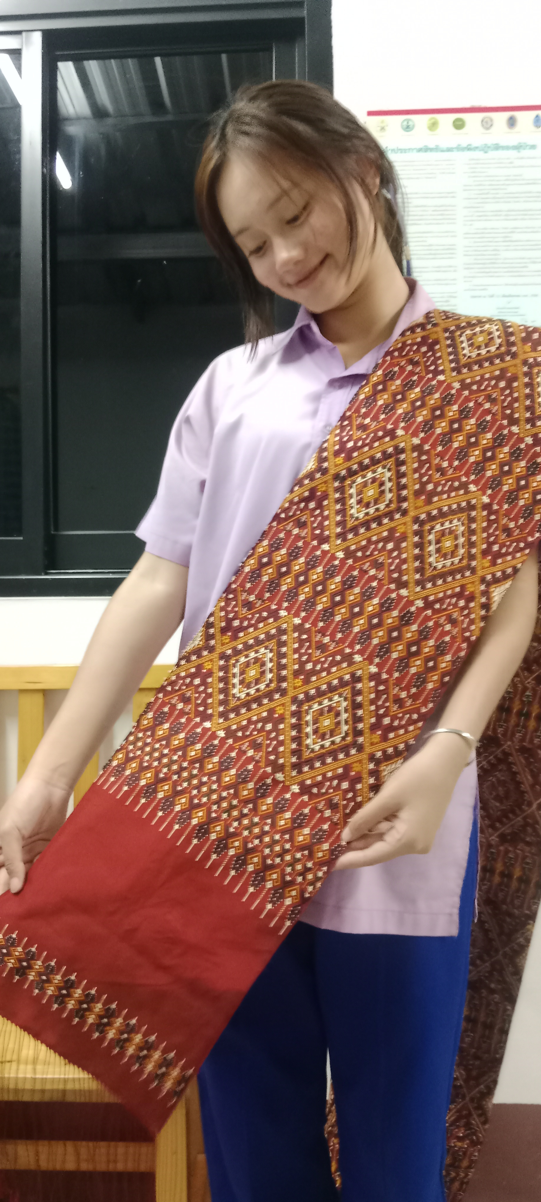 ผ้าสะไบไหมแพรวา